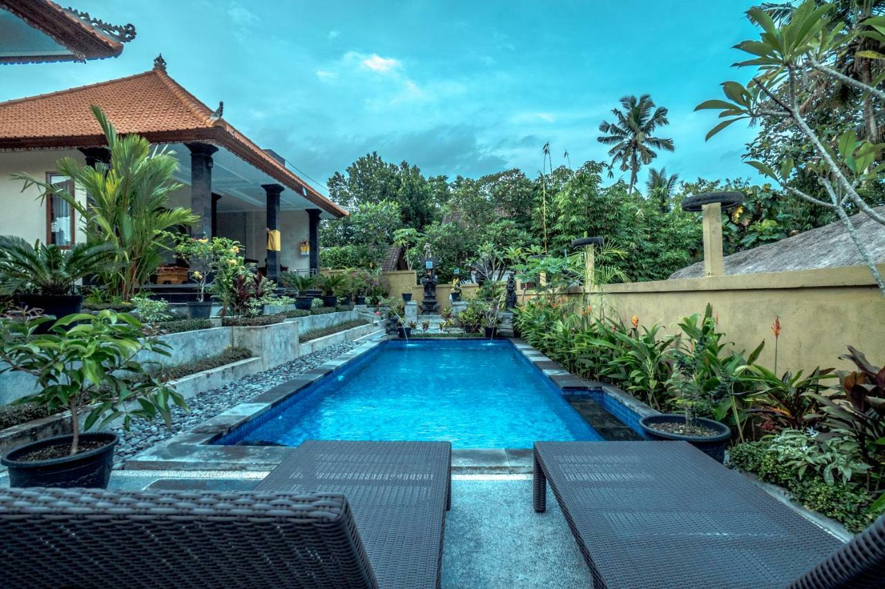 Pondok Putri Sari Ubud  Exterior photo